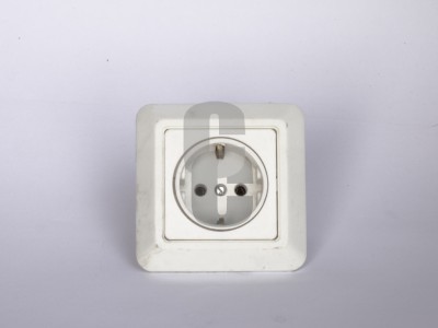 Нови предложения Контакт - Селект - бял                                                                                                                                                                                                                                                                                      